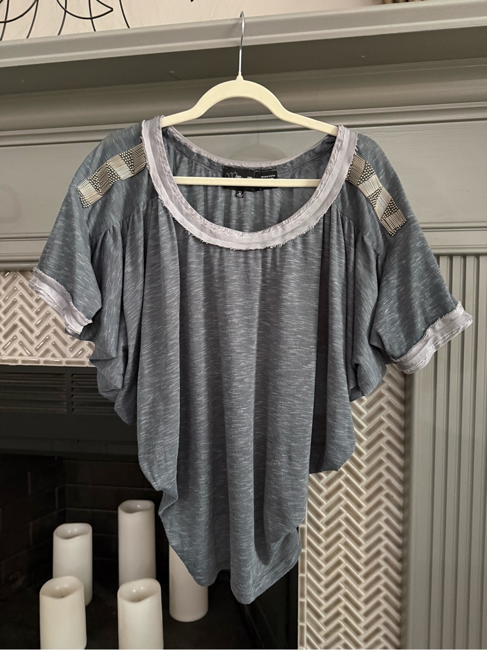 Miss Me Heather Gray Scoop Neck Short Sleeve Top